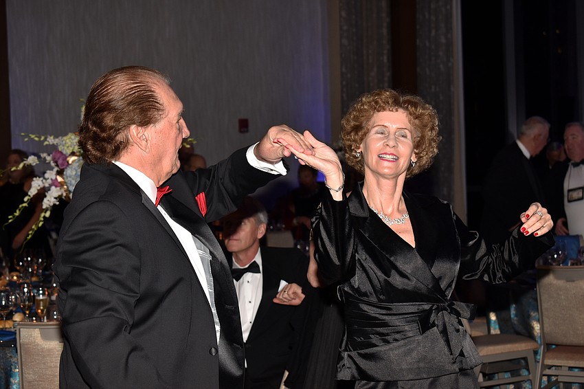 Will Haull and Debbie Erspamer take on the dance floor before dinner.