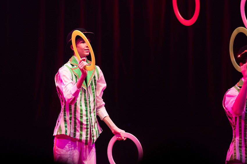 Th Sailor Circus Jugglers