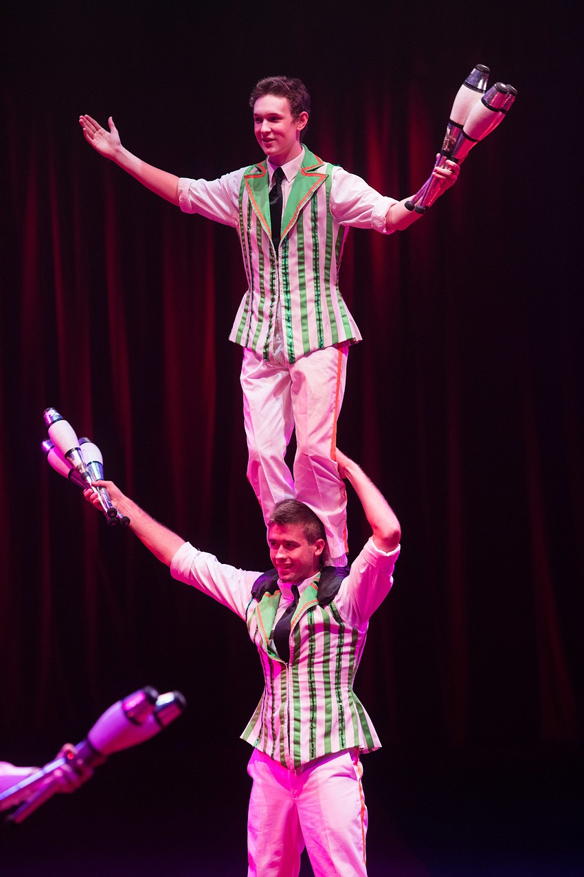 Th Sailor Circus Jugglers