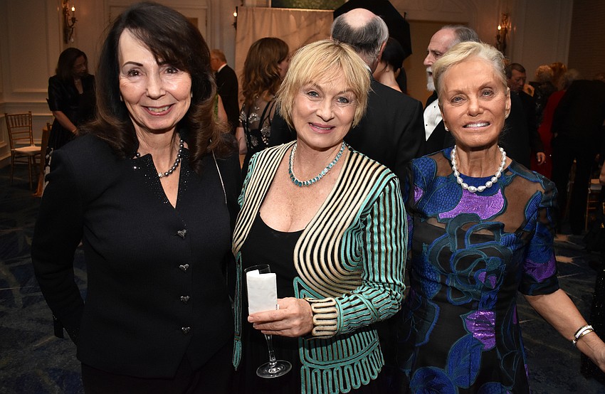 Nancy Markle, Louise Minges and Faith Goldman
