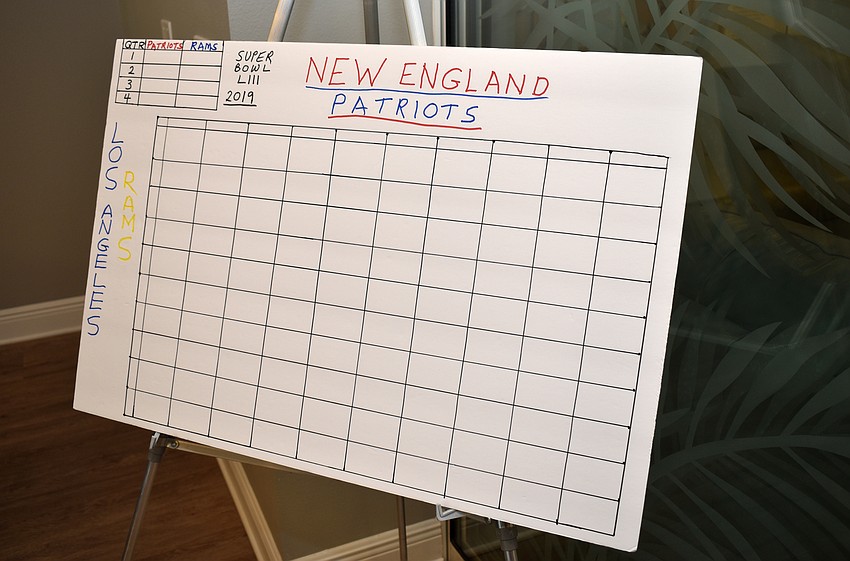 Lunch-goers could participate in squares.