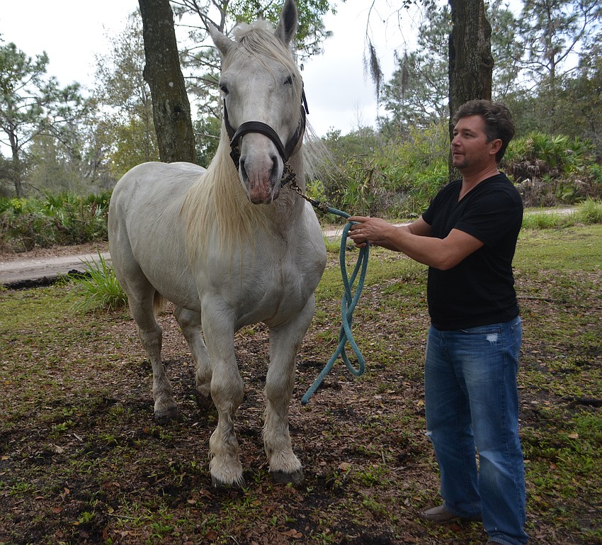 Ben Hur de Bernaville, shown with Olissio Zoppe, will be featured at Cirque Ma'Ceo, which has been extended through March 3.