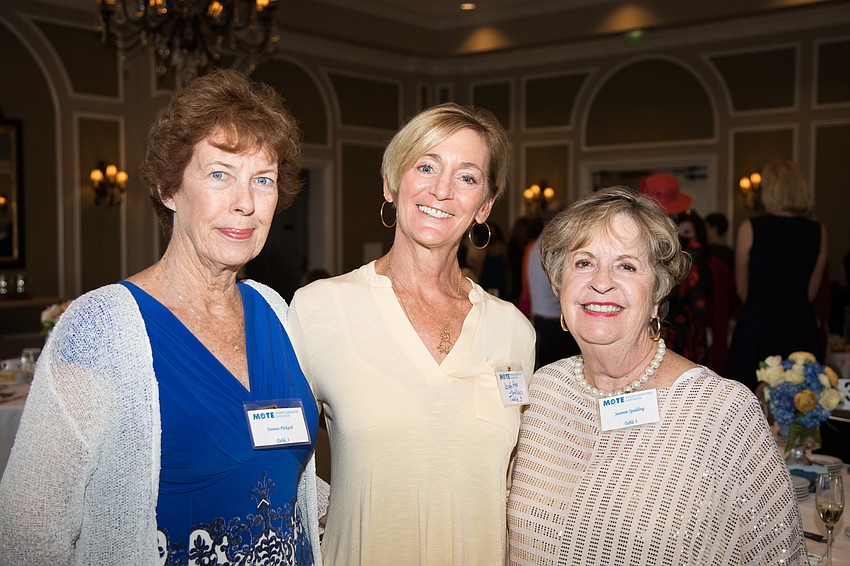 Donna Pickard, LeighAnn Gallucci and Jeannie Spalding