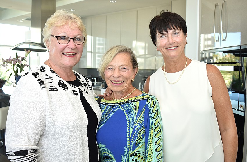 Lea Ann Rosenthal, Barb Sikora and Catherine Costello