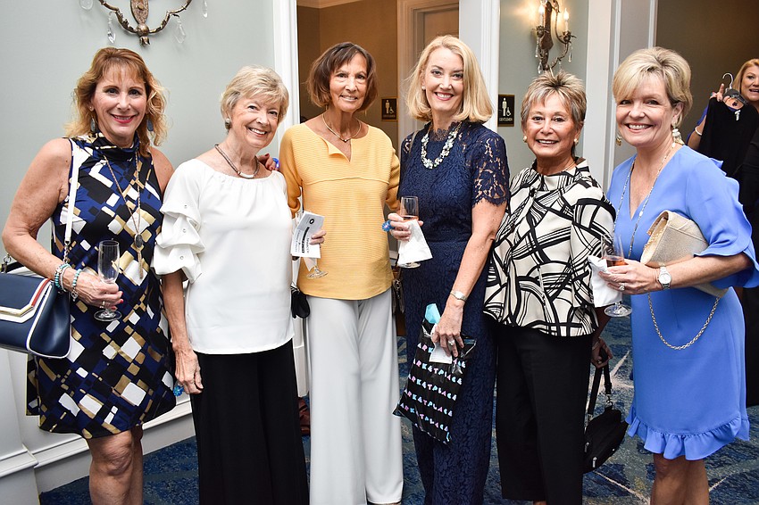 Terry Messrick-Cass, Joy Stone, Linda Kieves, Kathy Wright, Arloa Torok and Debbie Thompson