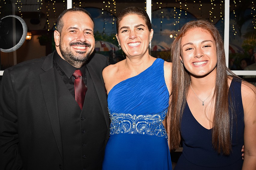 Hector Najar with Natalia and Sofia Cava