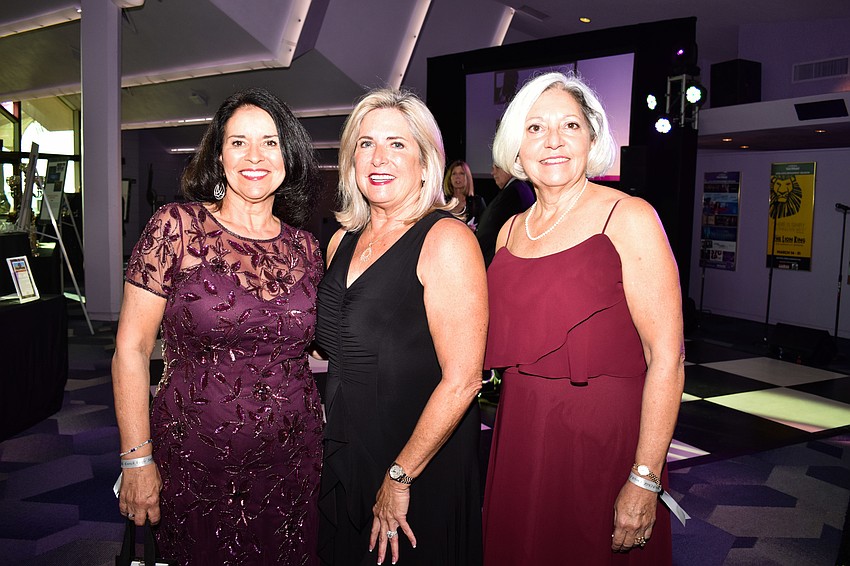 Co-Chairwomen Kathy Martella,  Susan Travers and Marge Townsend