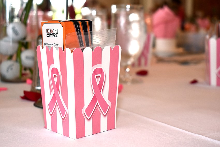 Each golfer got a little box with golf balls.