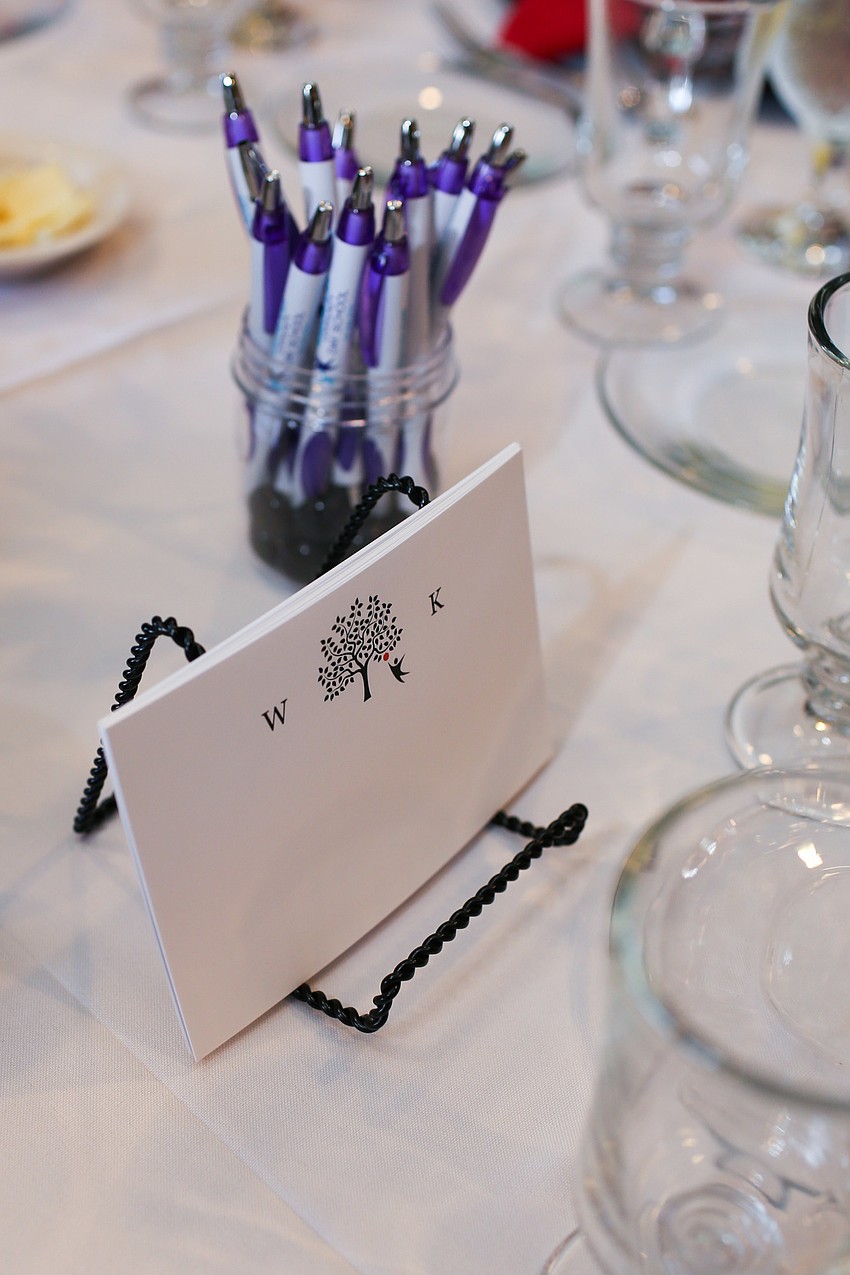 Guests were encouraged to write notes to Wendy Katz with the cards on the tables.
