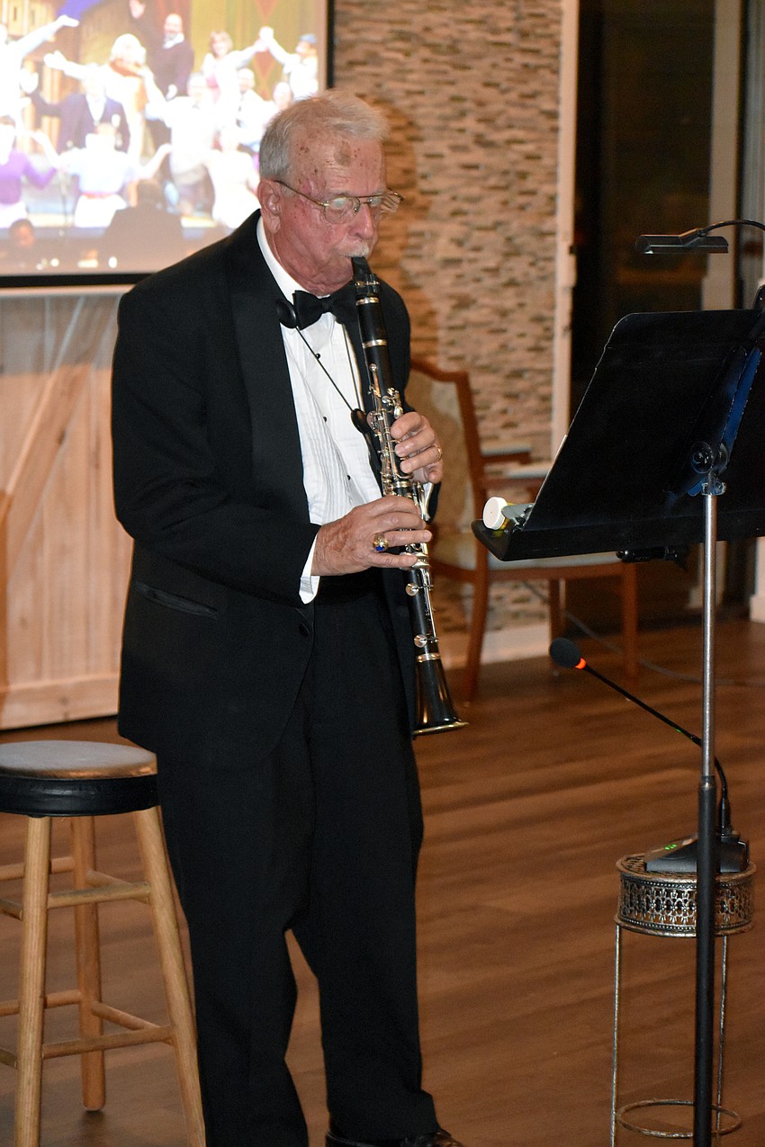 Bob Geraci opens the show with “Another Op’nin, Another Show.”