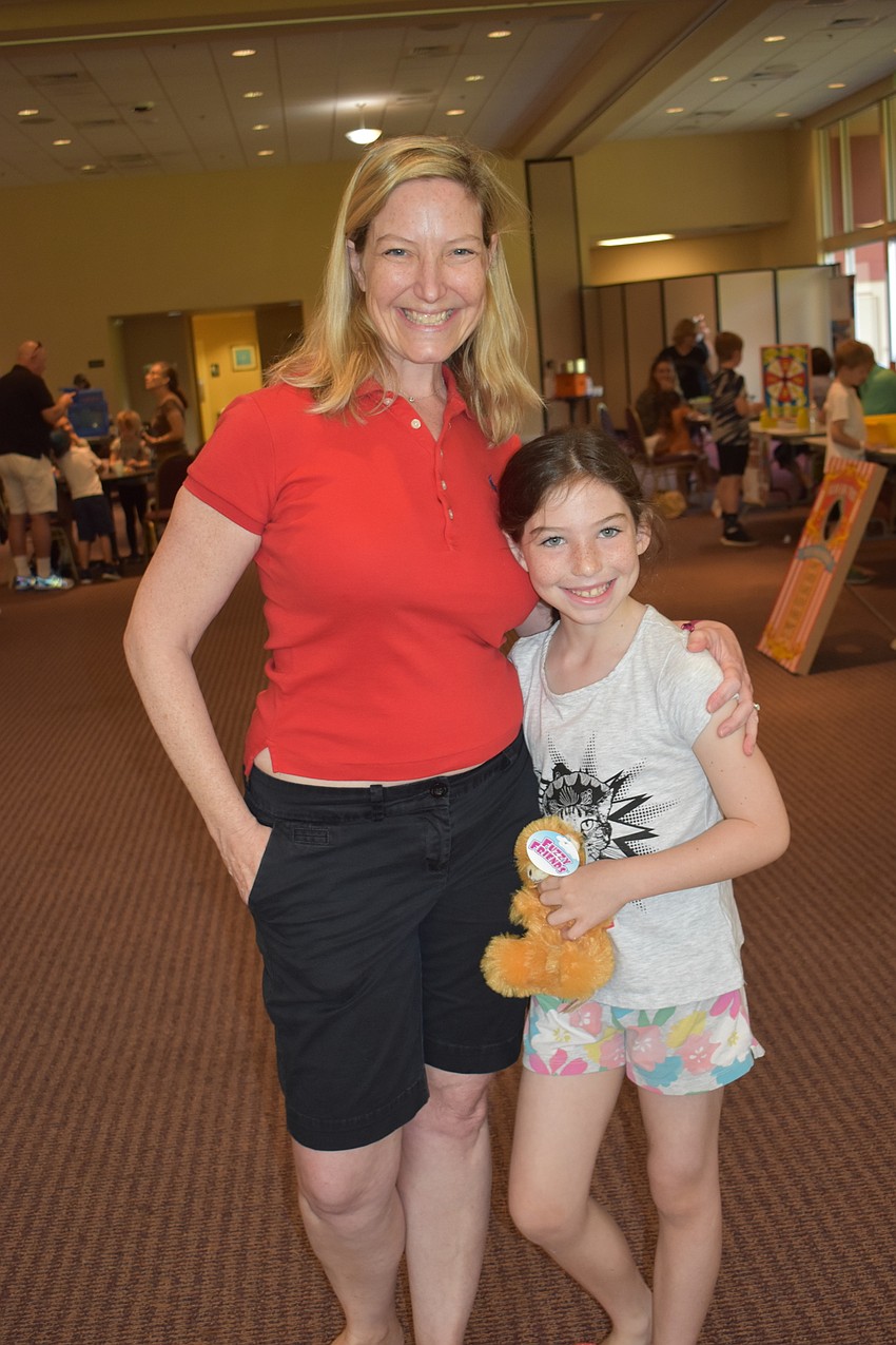 Bonnie and Daphne Silvestri