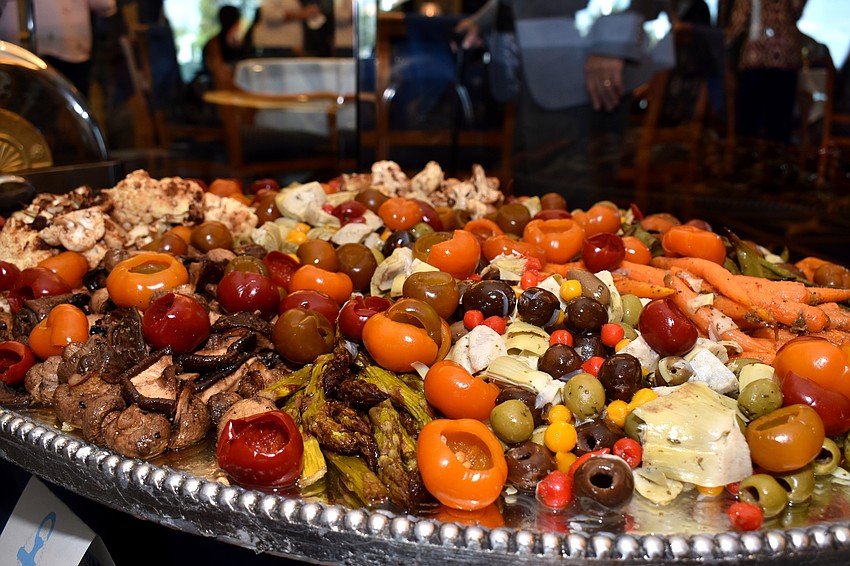 Guests enjoyed heavy hors’ d'oeuvres, such as grilled vegetables.