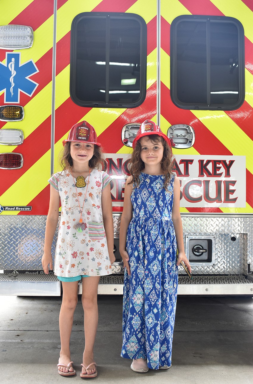 Lexi and Alahna Smith