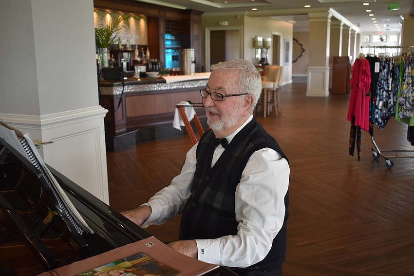 Nick Franko played the piano.