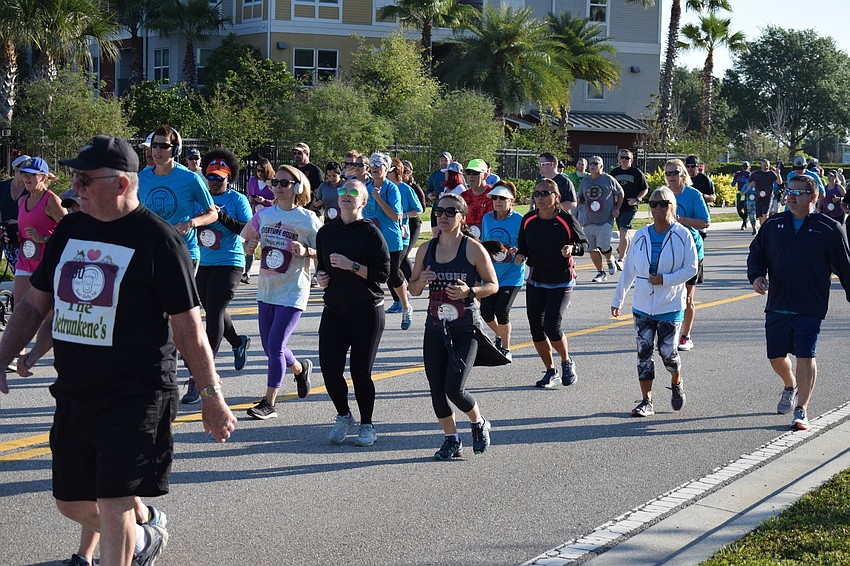 With the faster racers at the front of the crowd, other racers paced themselves.