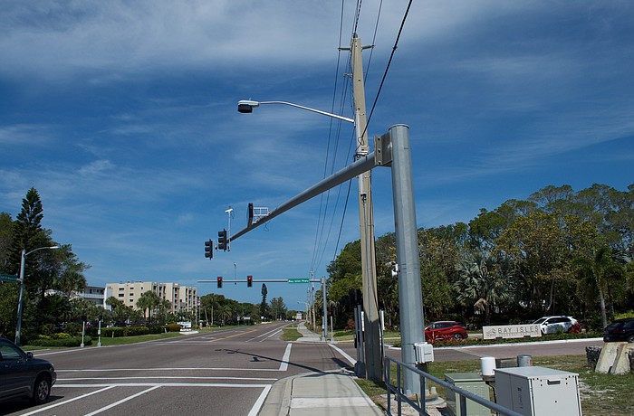 GMD and Bay Isles Parkway (41 feet)