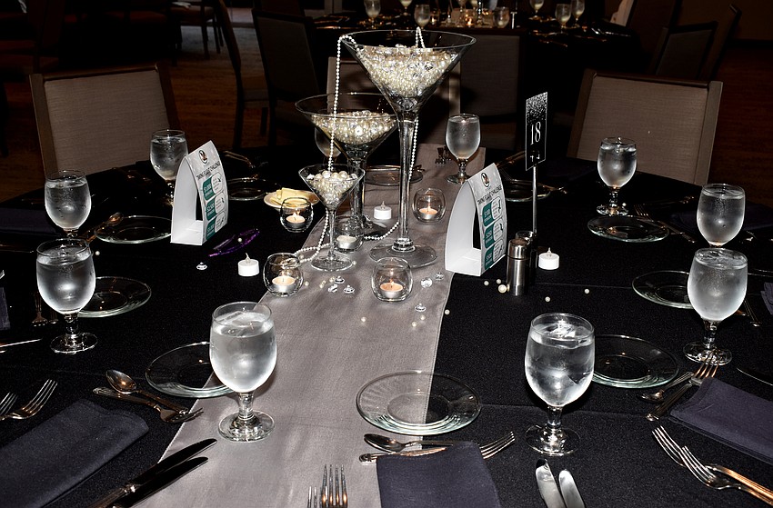 Diamonds dotted each table in the dining room.