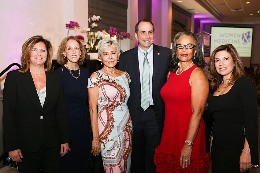 Guest Speaker Dr. Karen Hamad, Co-Chairwomen Deb Kabinoff and Chris Voelker, SMHF President Mason Ayres, Co-Chairwoman Angelia Wood and Dr. Wilhelmine Wiese-Rometsch