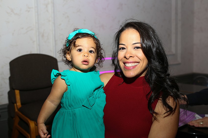 Amelia and Yvonne Schwartz