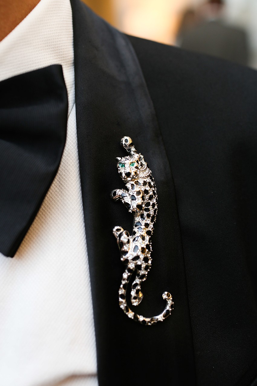 Eduardo Anaya wore a leopard lapel pin.