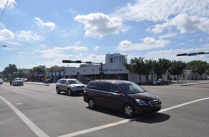 Sarasota leaders are expected to discuss the Fruitville Road project&#39;s best options on April 15. Longboat leaders plan to be there.