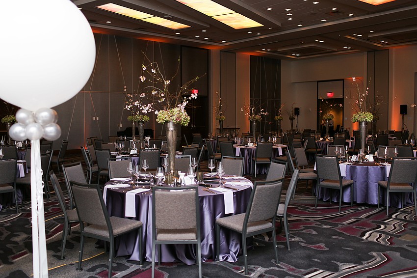 Guests enjoyed a concert and dinner for the Opera's anniversary.