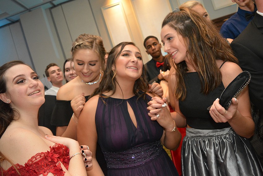 Stephanie Infanti, Kirsten Oteri, Caterina Sharbond and Addy James sing to 