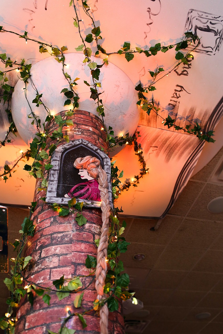 Repunzel let her hair down a column.