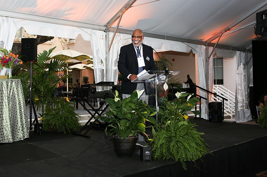 George Biles gave the welcome speech before dinner.