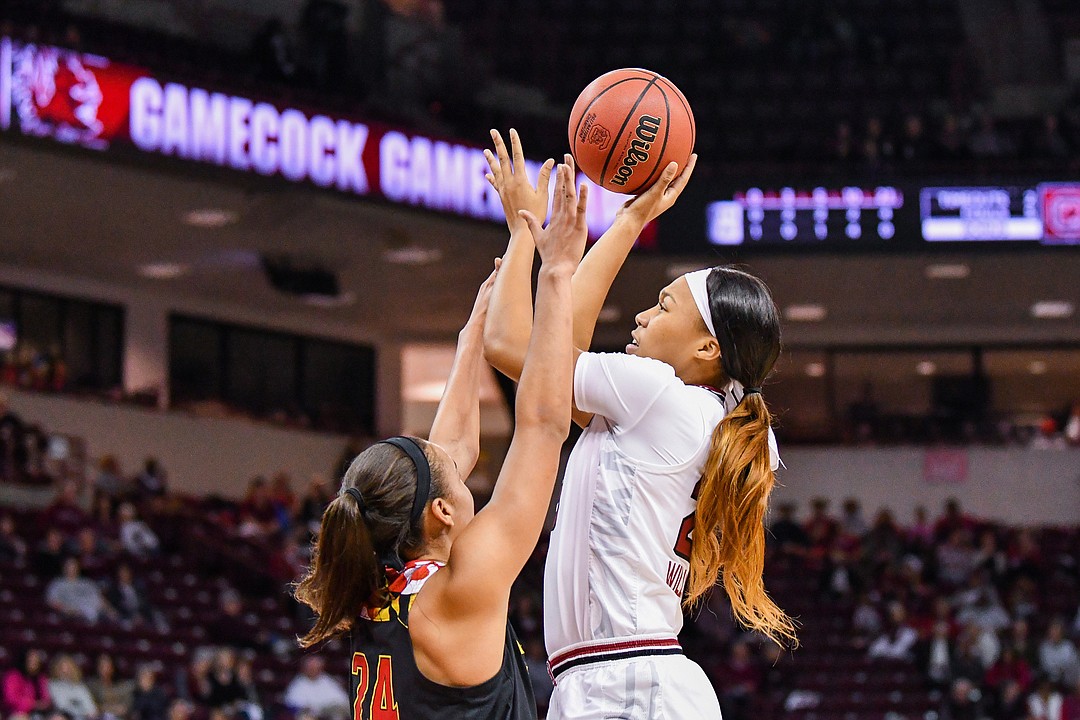 Lakewood Ranch grad, LSU women's basketball star LaDazhia Williams