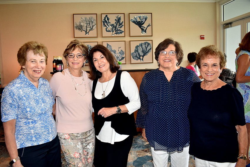 Hannah Weinberg, Bonnie Chisling, Kathy Bernstein, Brenda Lederman and Joanie Cohen