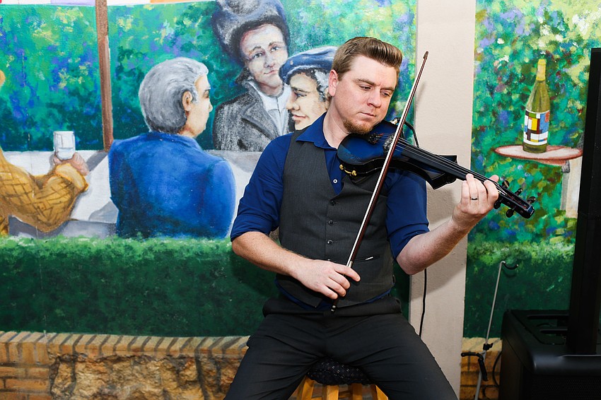 Music was present throughout the cocktail hour.