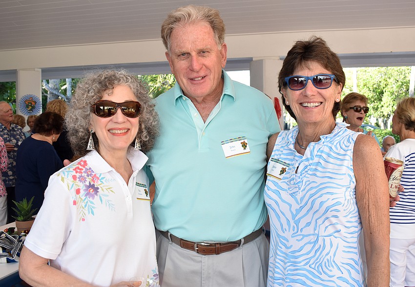 Roz Ehrenpreis and John and Jeanne Brown