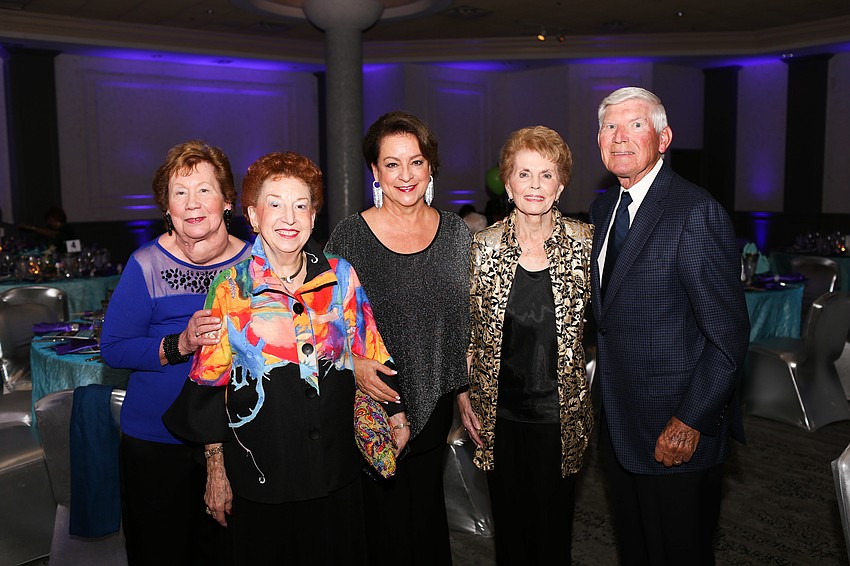 Honorary Co-Chairwomen Jane Riggin and Sora Yelin, Chairwoman Cyndi Mumm and Honorary Co-Chairs Betsy and Harvey Hinrichs