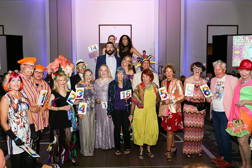 Guests gather together for one last look for the judges.