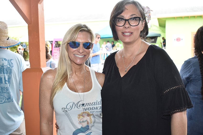 Carol Strickland and Roxanne Holahan