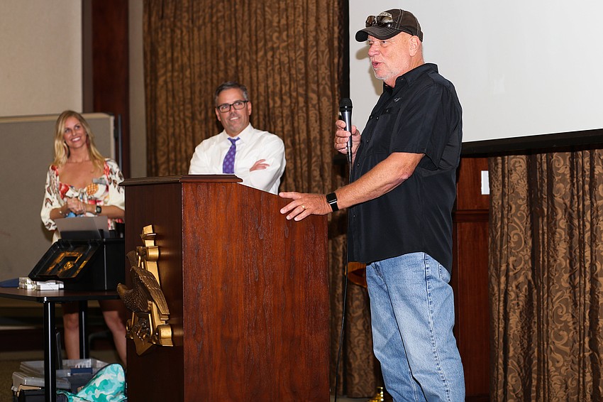 Co-Chairman Rick Rossiter thanks guests for their contribution.