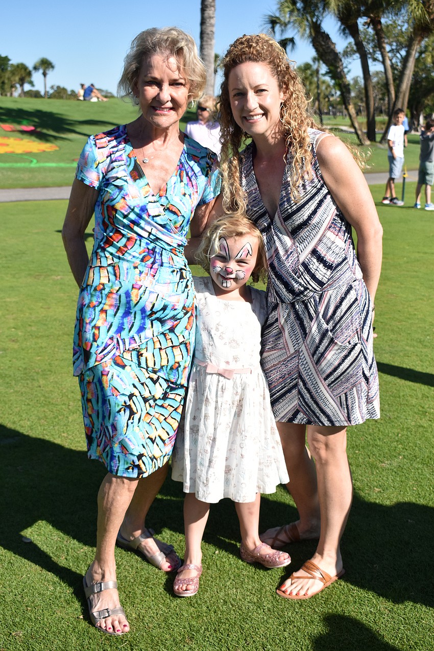 Mary, Isa and Jen Rammes