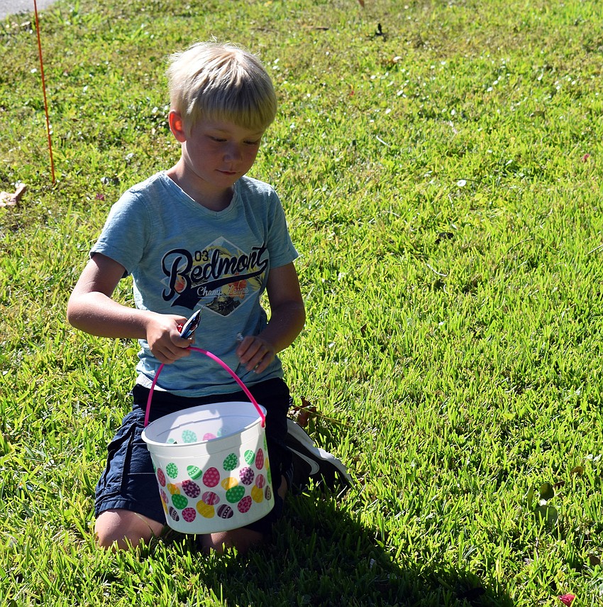 Felix Borgmann takes a moment to look at all his prizes.