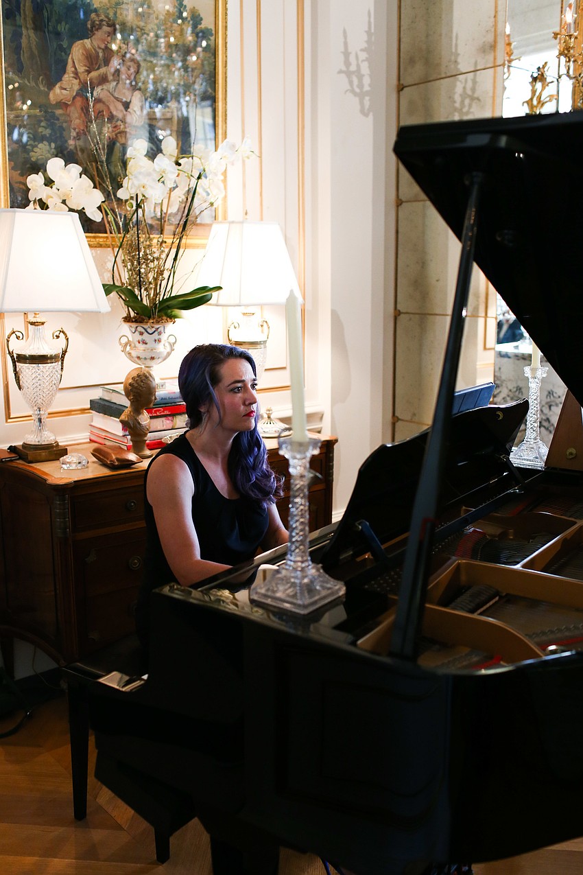 Pianist Angela Steiner accompanied the actors.