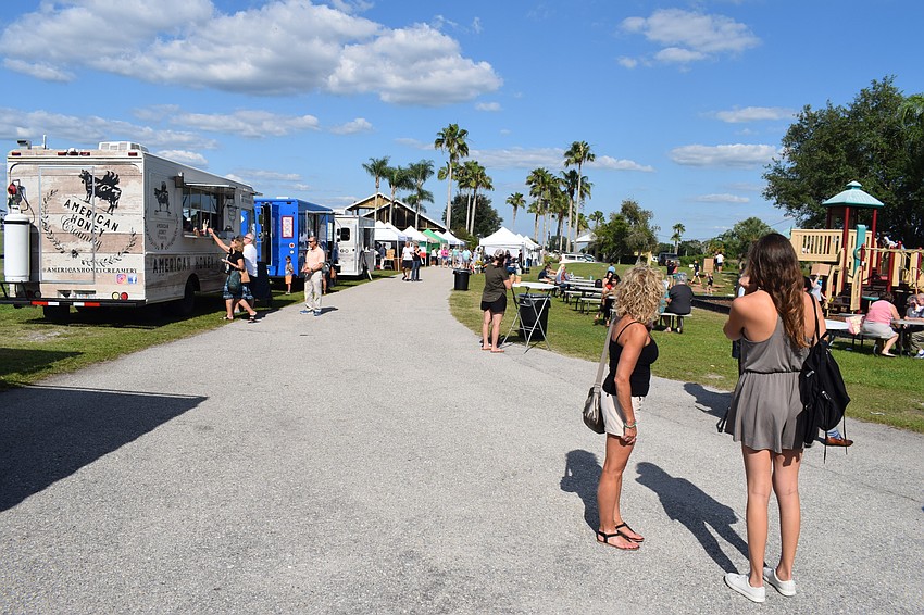 Market visitors could enjoy food, drink, produce, music, bingo and yoga.