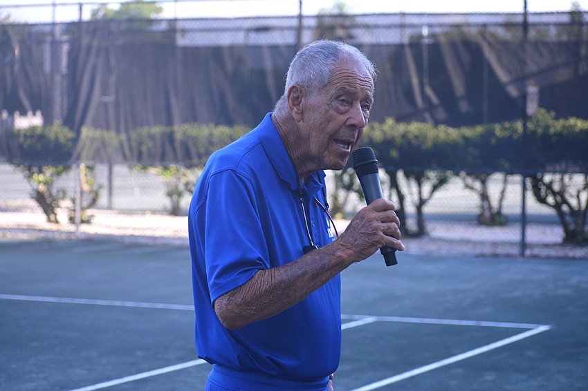 Nick Bollettieri talks to the crowd about the importance of trying and trying again.