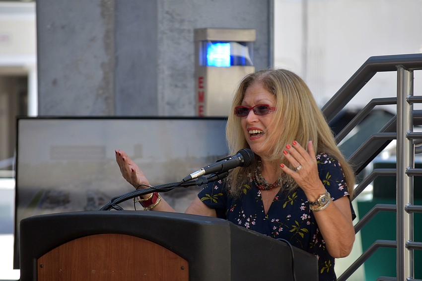 Mayor Liz Alpert thanks everyone who made the garage possible.