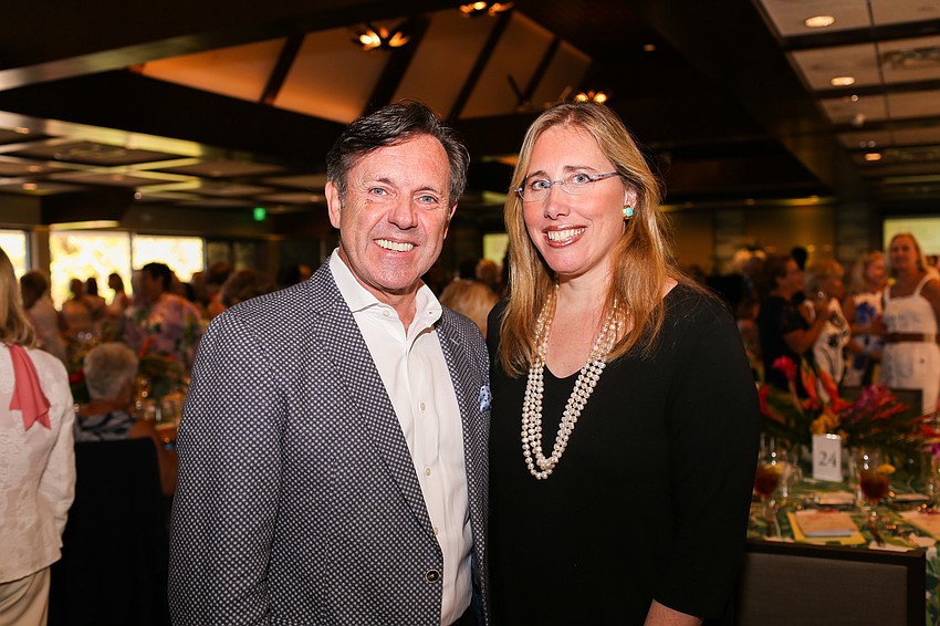 Guest Speaker Ian Prosser and President and CEO Jennifer Rominecki