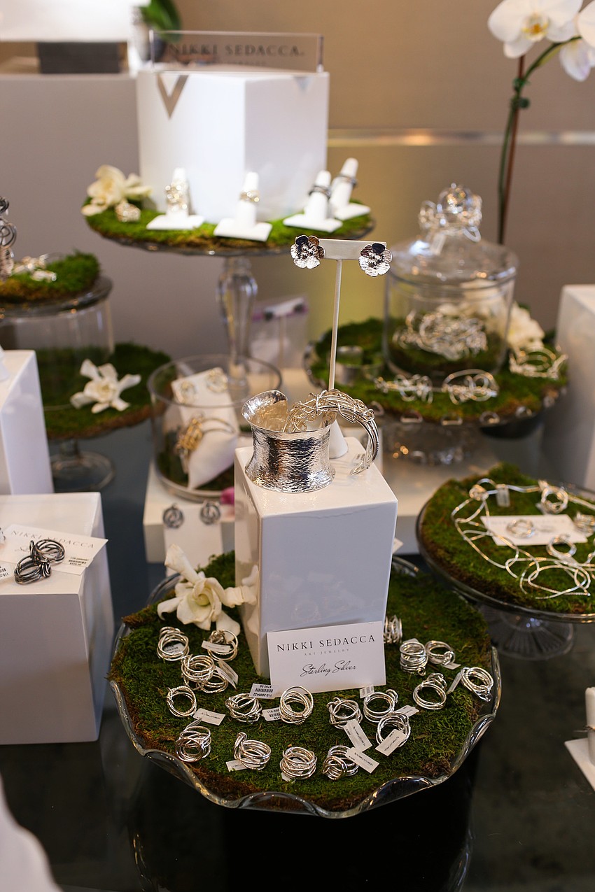 530 Burns Gallery sold jewelry before the program started.