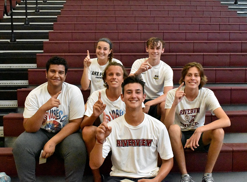 Blake Quigley, Sam Elnaggar, Jason Brzozowski, Dean Thompson, Kassi Zarris and Joey St. Onge comprise the winning team.