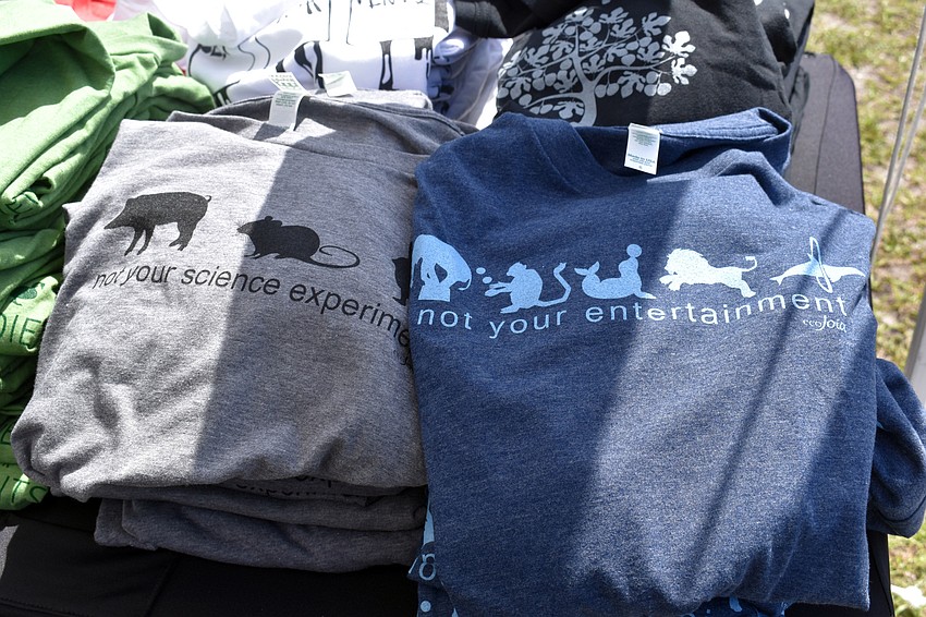 Visitors could buy EcoJoía shirts.