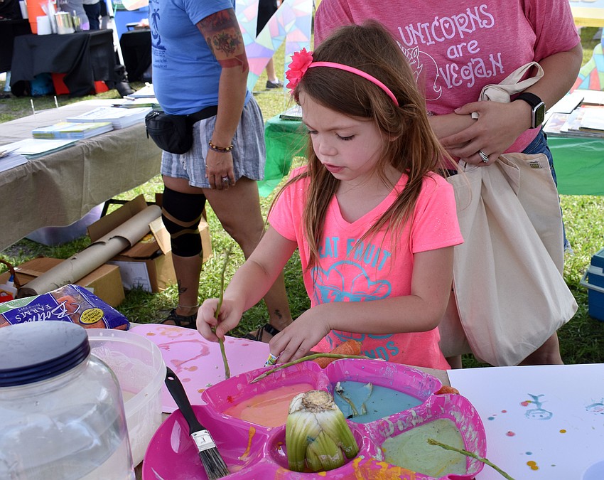 Elizabeth Palmer got creative with paint.