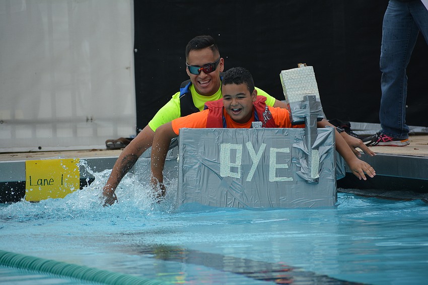 Palmetto's Aaron Fordham and Fransisco Loera get off to a fast start.