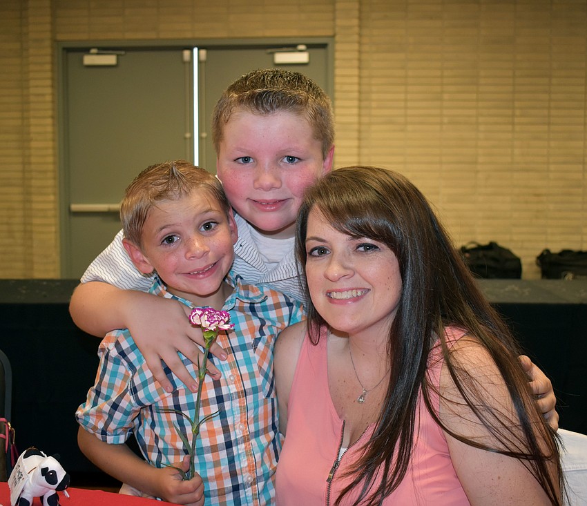Mason, Jaxson and Tiffany Schnepper